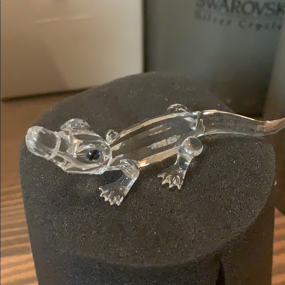 Miniature alligator Swarovski crystal